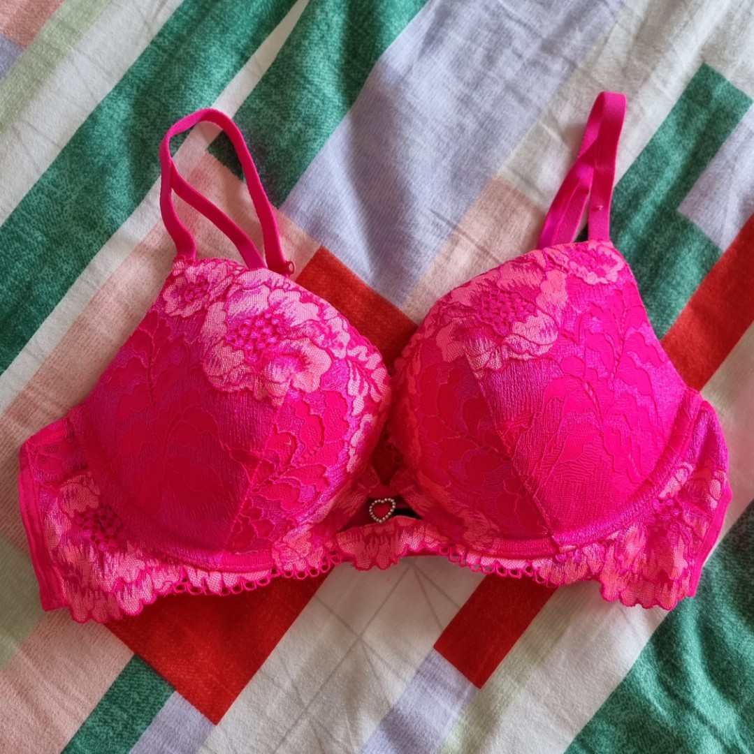 36B] La Senza Pink Bra with heart gem, Women's Fashion, New Undergarments &  Loungewear on Carousell