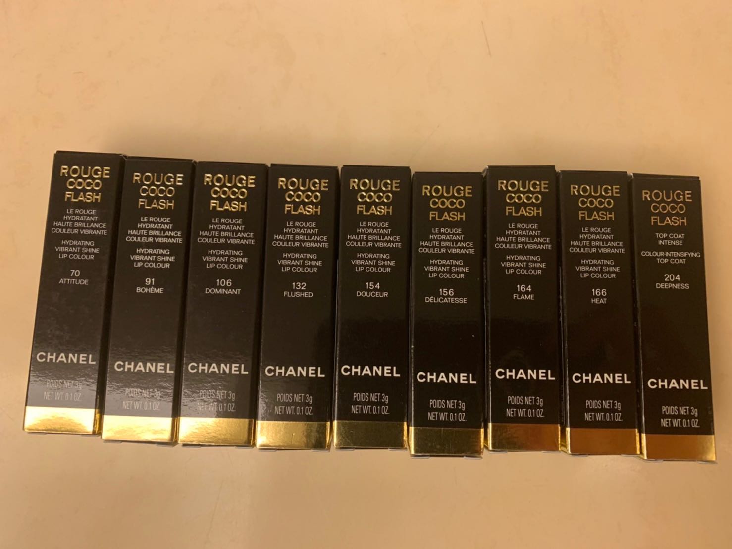 全新 CHANEL COCO FLASH 晶亮水唇膏