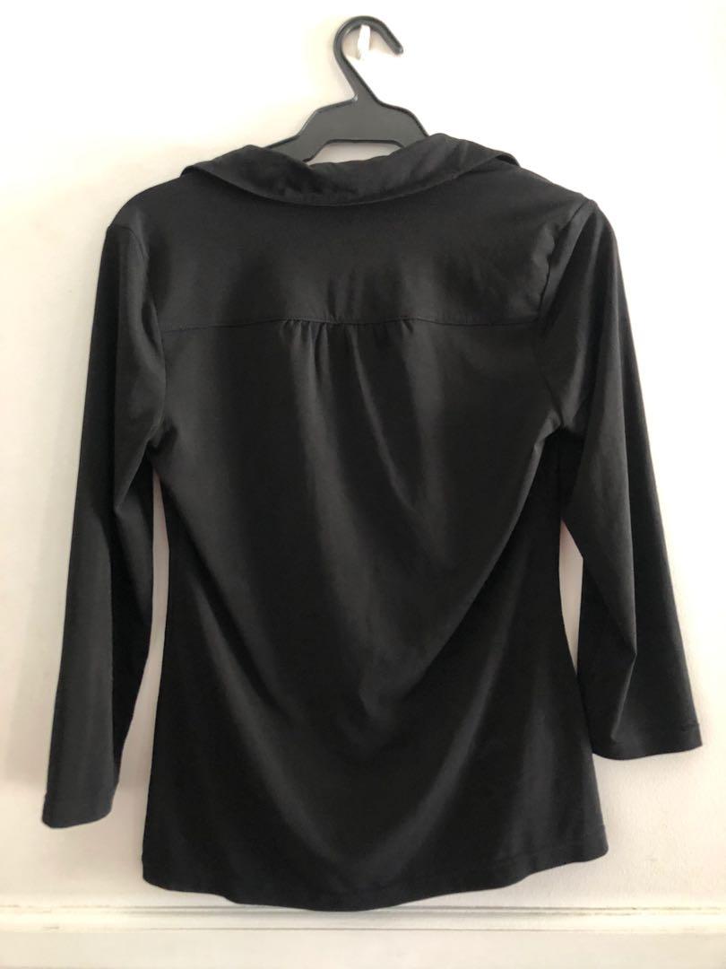 Black Office Blouse (Category: Blouses) located in Taguig. Submitted by declutteringthings0908 (Listing ID 1152982979, Image 2). Description: RFS: decluttering MOP: BPI, BDO, GCash.