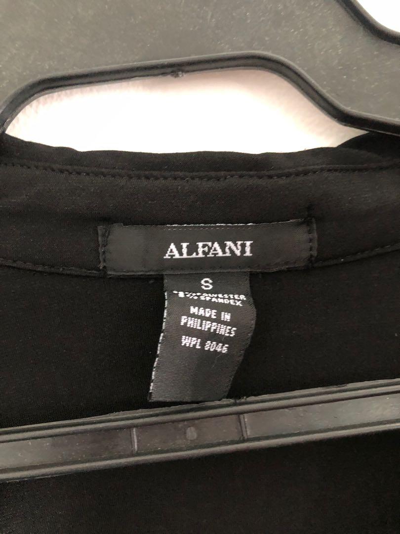 Black Office Blouse (Category: Blouses) located in Taguig. Submitted by declutteringthings0908 (Listing ID 1152982979, Image 3). Description: RFS: decluttering MOP: BPI, BDO, GCash.