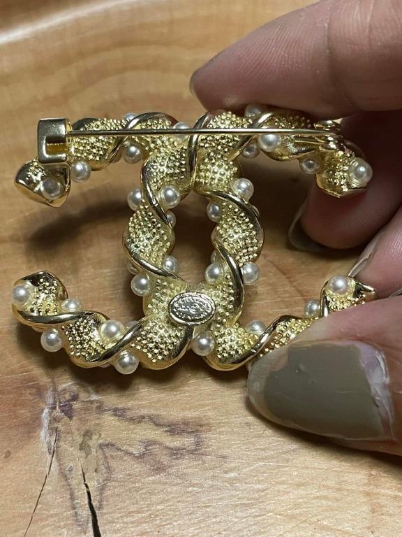 Chanel Gold CC Crystal Embellished Twisted Brooch