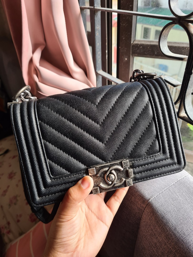 Chanel le hotsell boy chevron