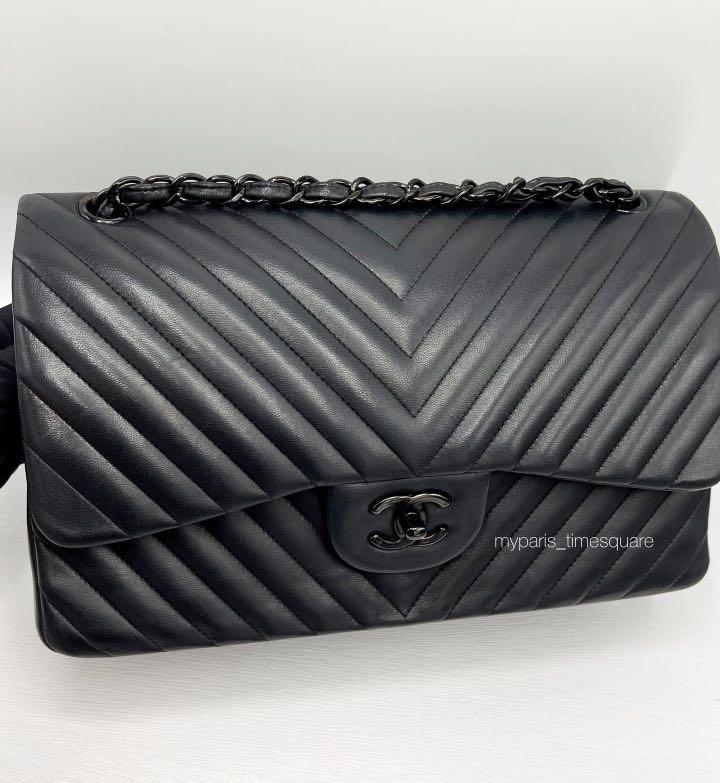 Chanel so black new arrivals chevron jumbo