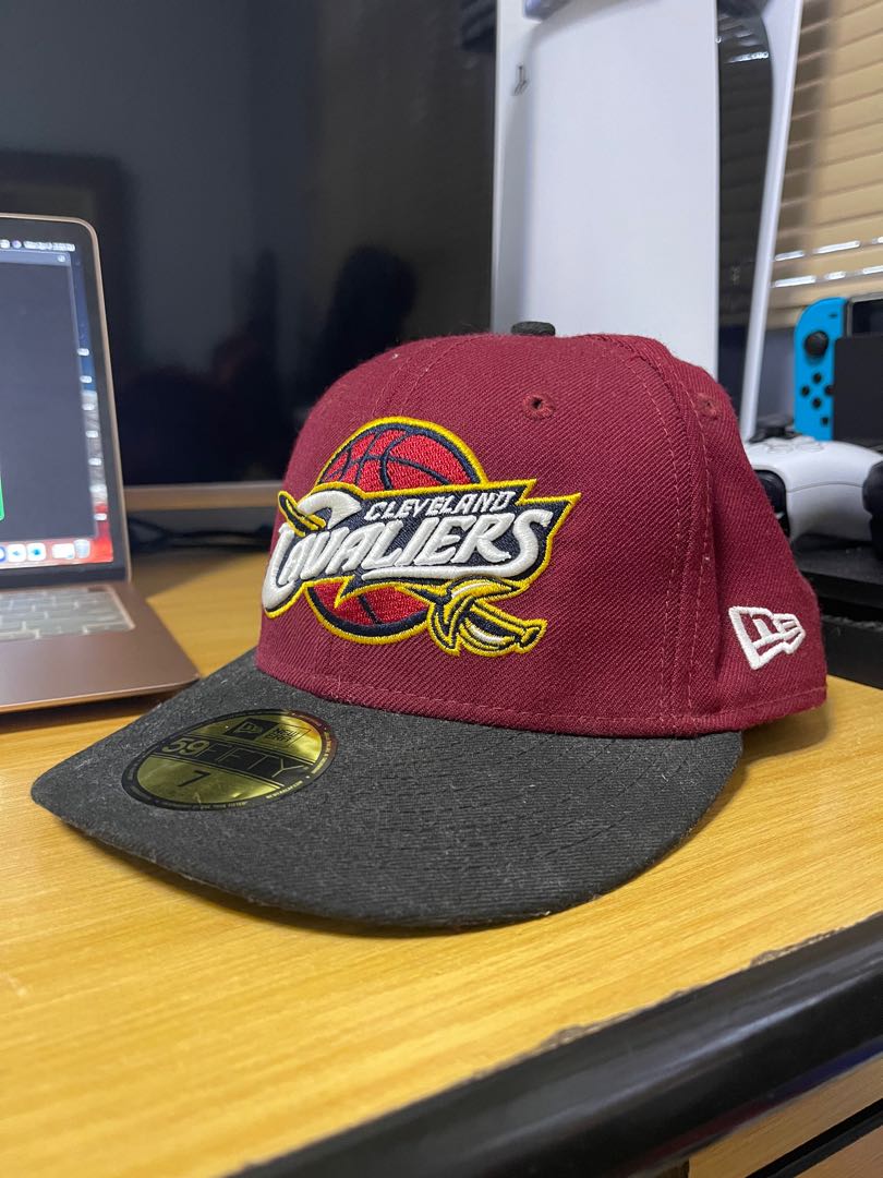 New Era Men's New Era Charcoal Cleveland Cavaliers Rowed Striped