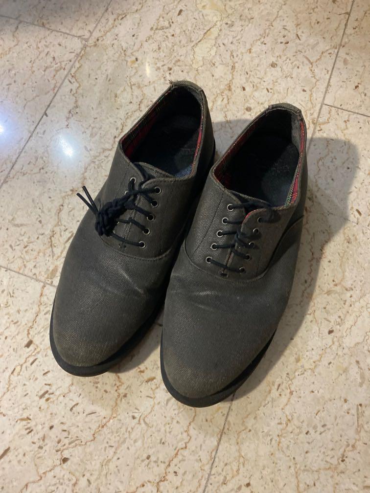 Dr Martens Shoes Canvas Men s Fashion Footwear Casual shoes on