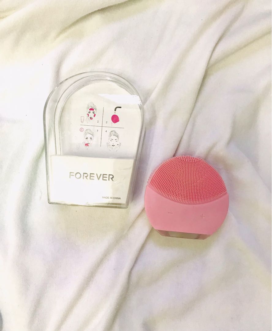 Facial cleansing device. Forever., Beauty & Personal Care, Face, Face