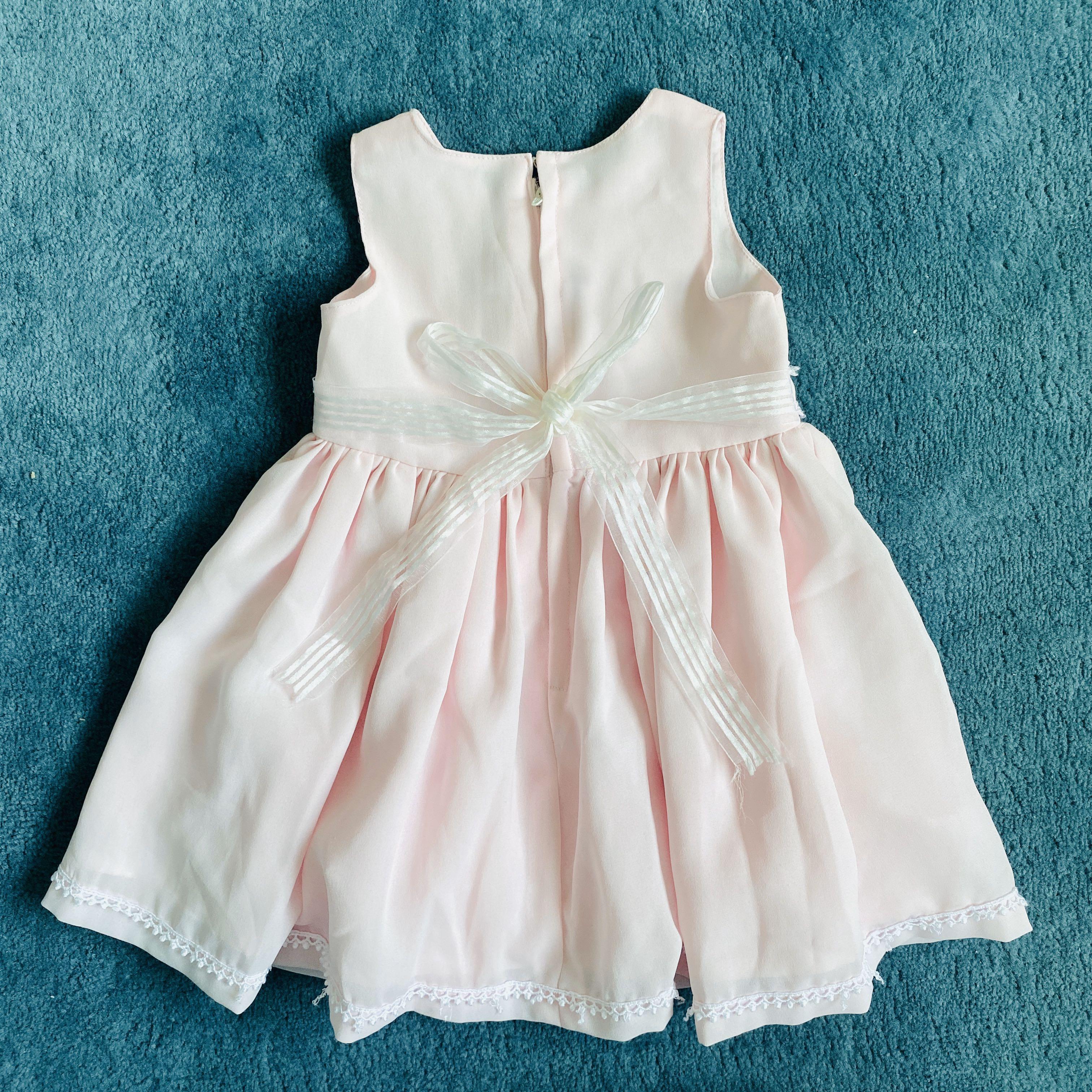 Baby girl sale sleeveless frocks
