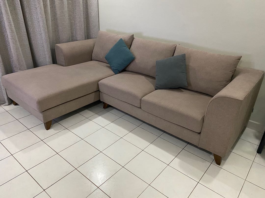 Harvey Norman Sofa, Furniture & Home Living, Furniture, Sofas on Carousell