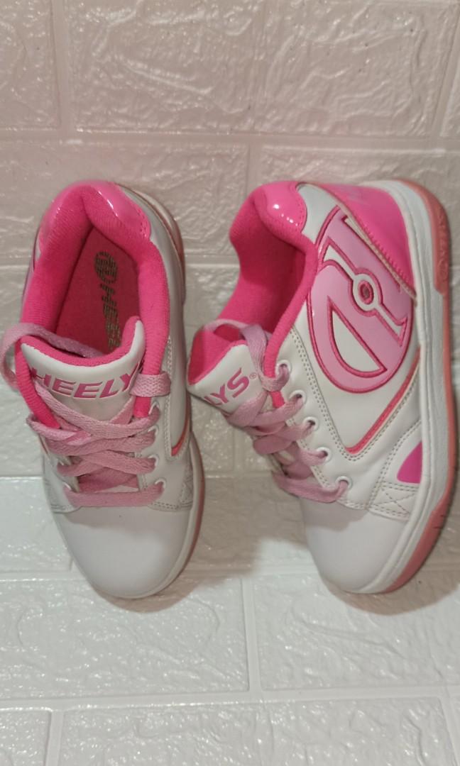 Heelys 2025 at payless