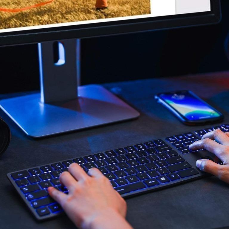 Jelly Comb IWGZXBT3 Bluetooth Backlit Keyboard, Multi Devices Wireless Rechargeable Keyboard