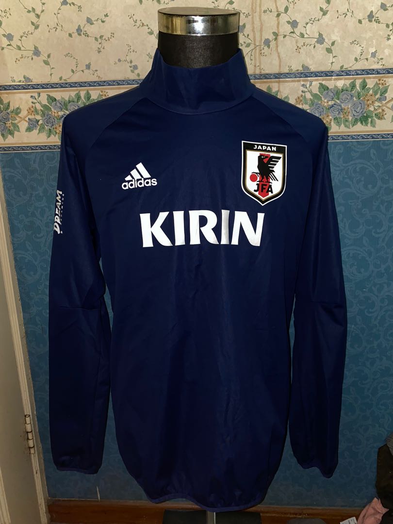 Japan training kit top