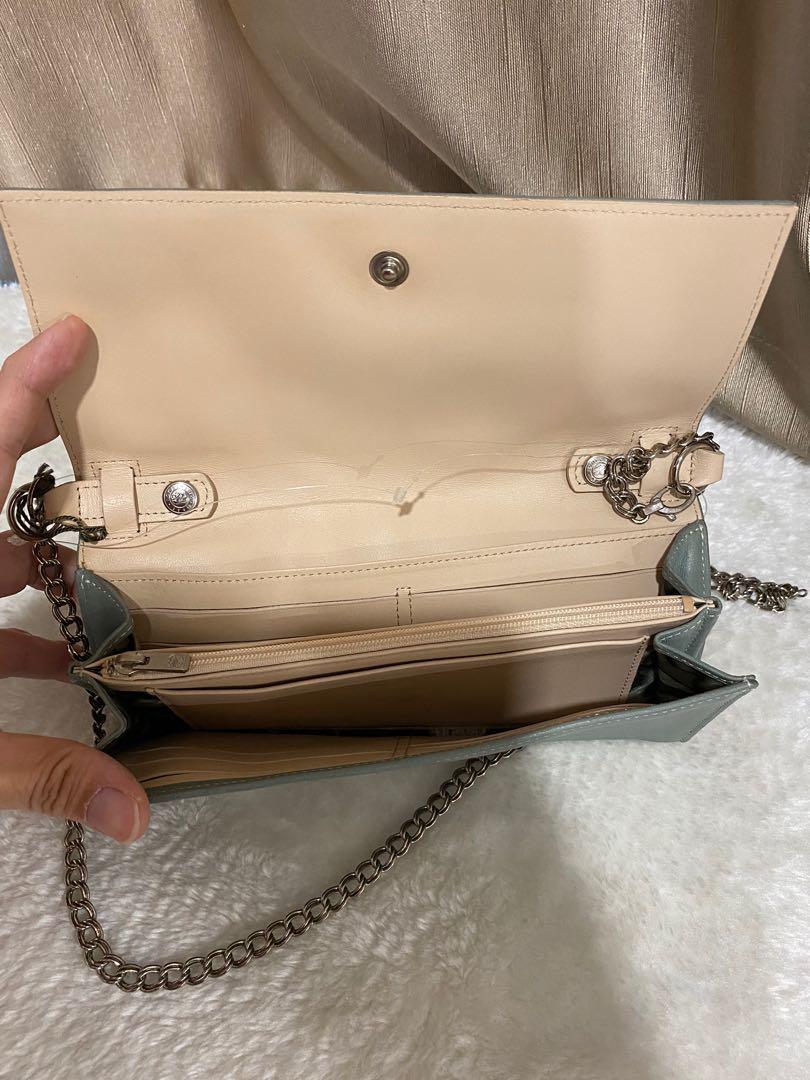 Longchamp Paris Rocks Chain Wallet Women s Fashion Bags Wallets Wallets Card Holders on Carousell