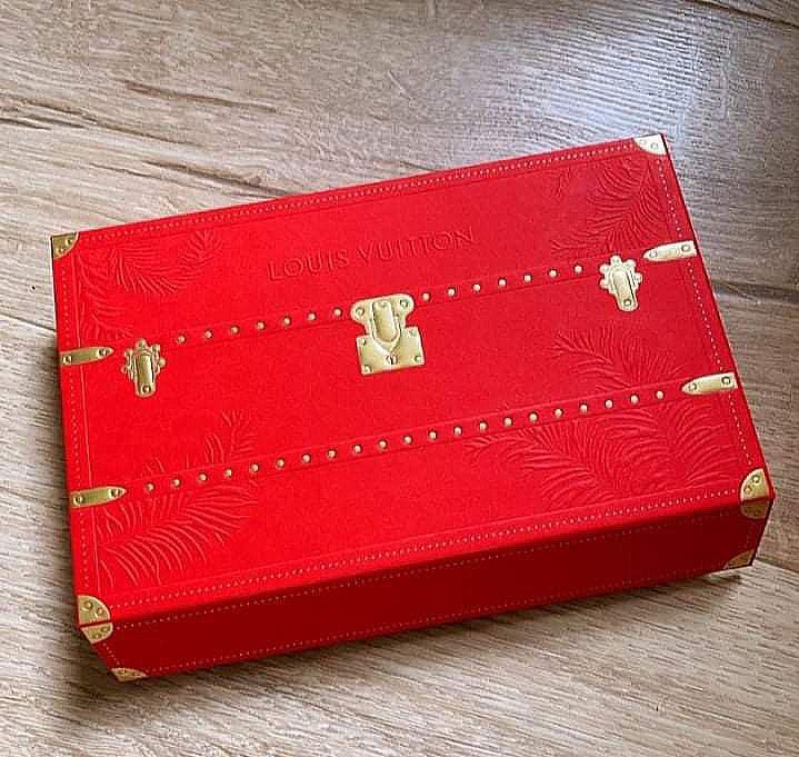 2022 Louis Vuitton Red Packets Ang Pow Angpao Angpow, Hobbies & Toys,  Stationery & Craft, Occasions & Party Supplies on Carousell