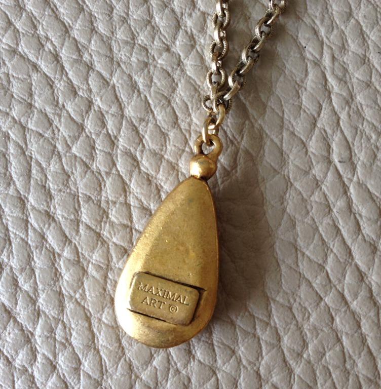 Maximal art clearance necklace