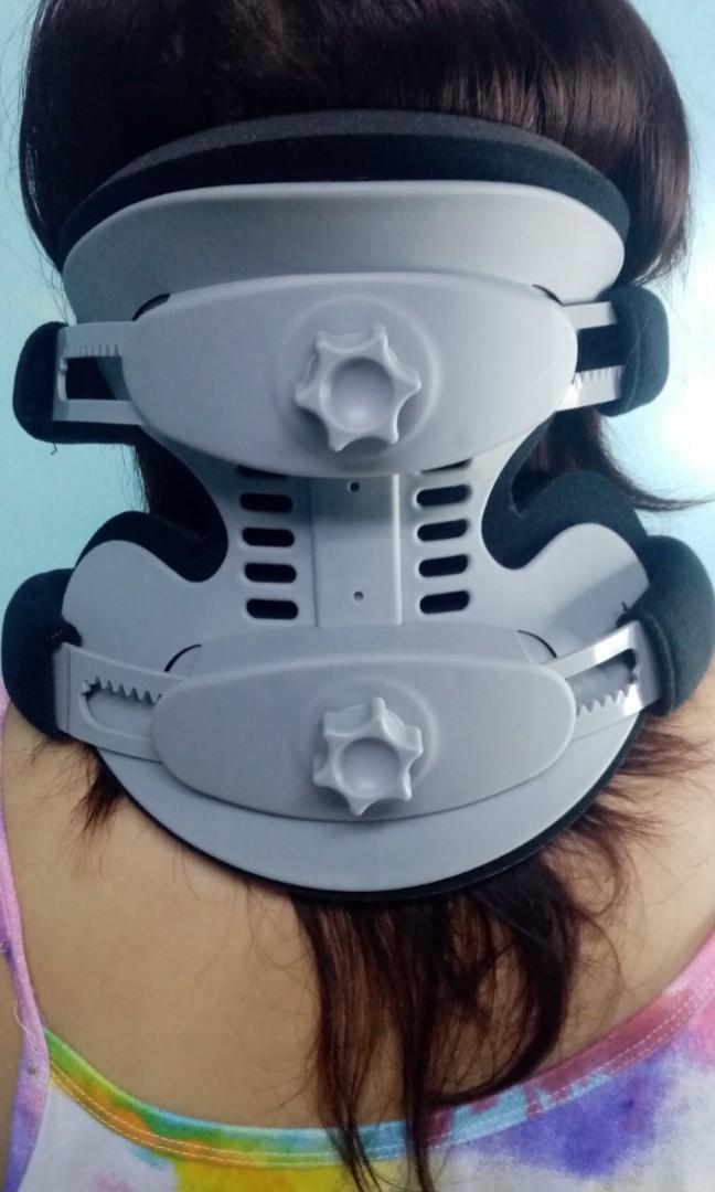miami neck collar brace support (Category: Braces, Support & Protection) located in Quezon City. Submitted by mrrightgeneralmerchandise (Listing ID 1153108519, Image 2). Description: miami collar universal size adjustable high quality materials use 1.Support the neck and head, change poor posture, relieve pain, relieve cervical spine pressure, relieve muscle tension and minor neck injuries. 2. Made of high-quality materials, ergonomic design, thi