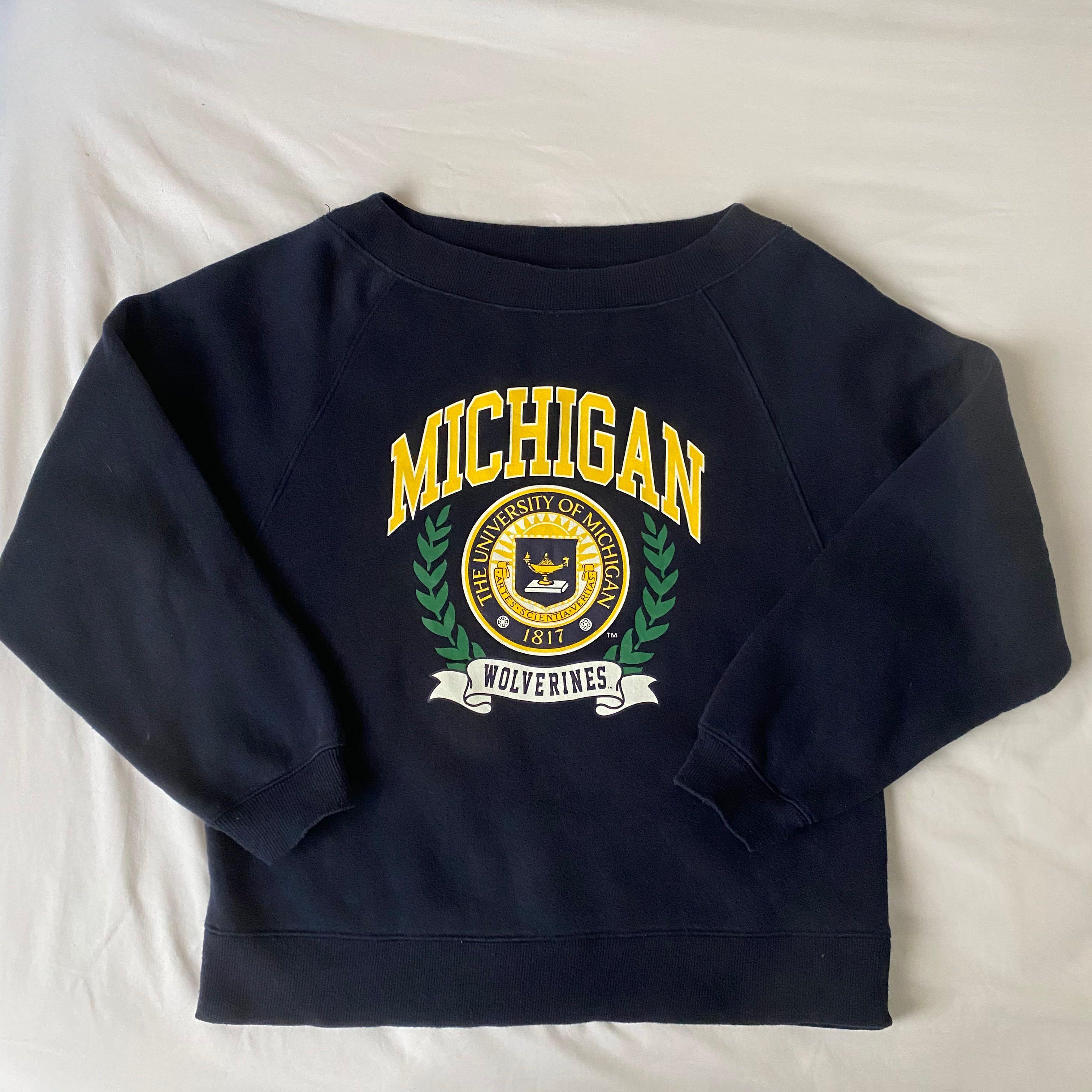 Michigan university sweatshirt top