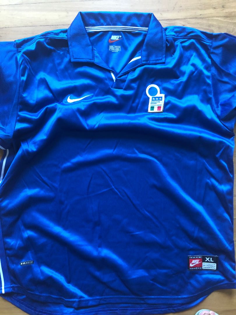Nike XL football soccer Jersey electric blue FIGC, Men's Fashion