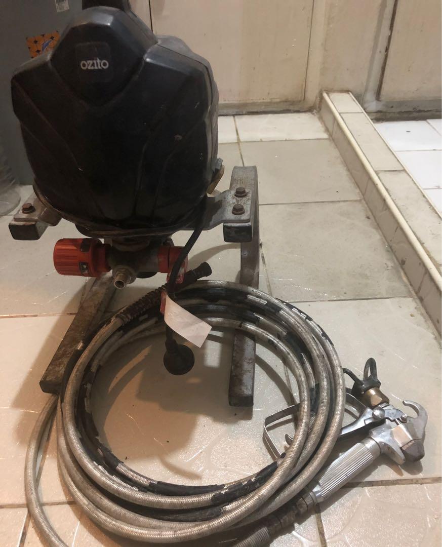 Ozito airless paint sprayer, Furniture & Home Living, Home Improvement
