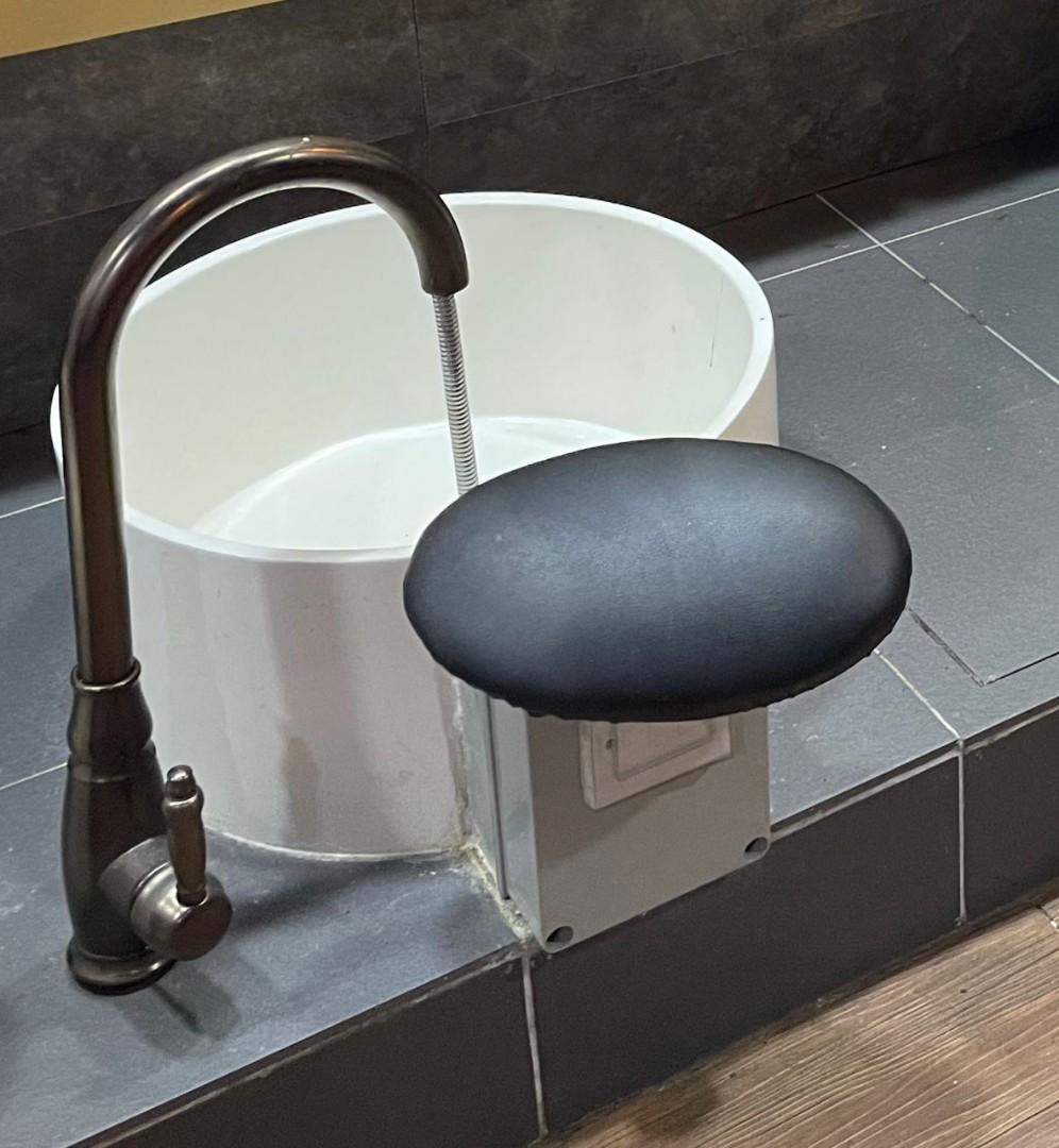 Pedicure foot spa sink basin with jet and foot rest, Everything Else