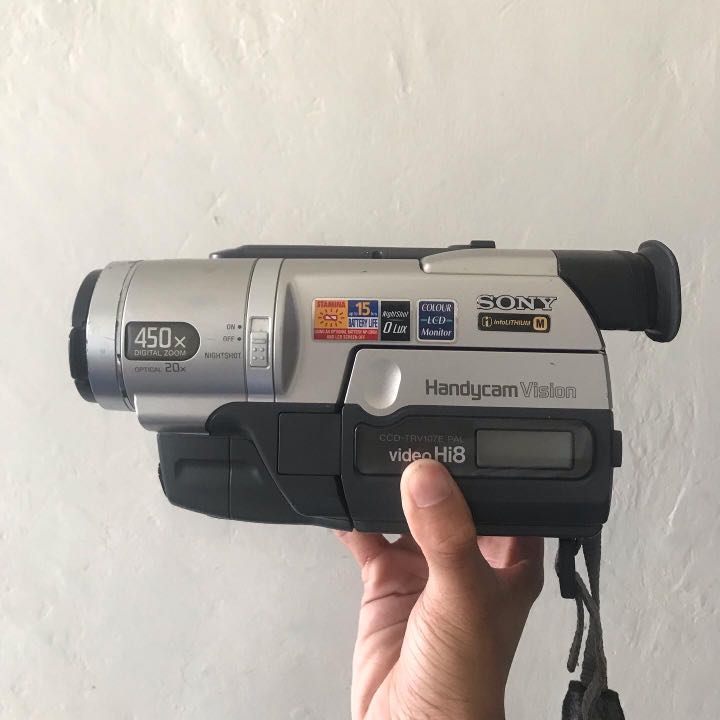 Sony Handycam Vision video Hi8 CCDTRV107E PAL, Photography, Video