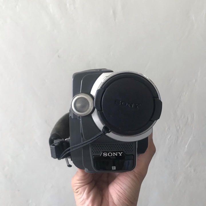Sony Handycam Vision video Hi8 CCDTRV107E PAL, Photography, Video