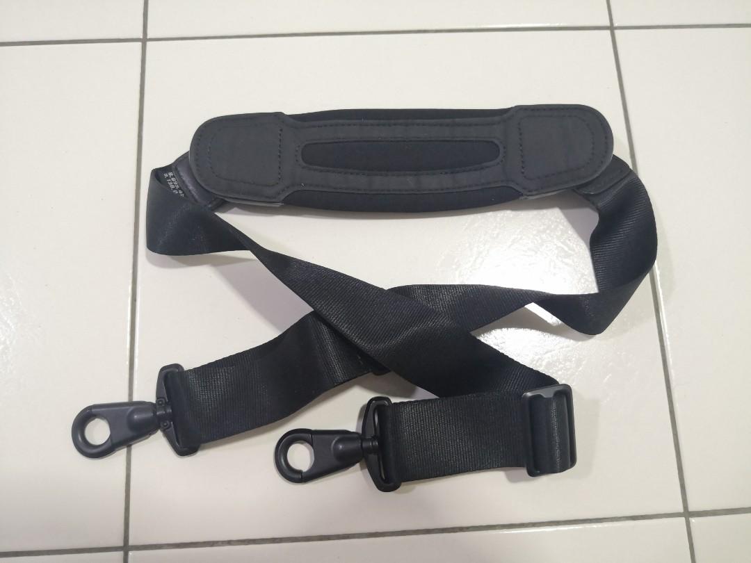 Tumi shoulder hotsell strap pad