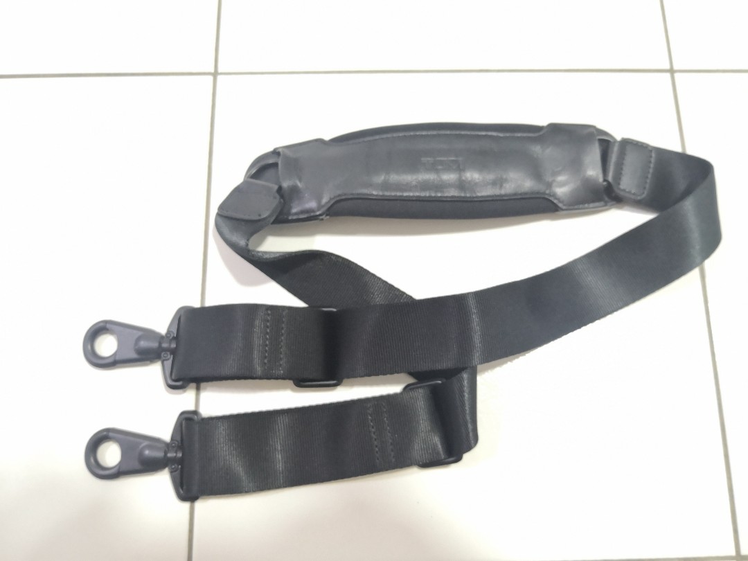 Tumi shoulder strap