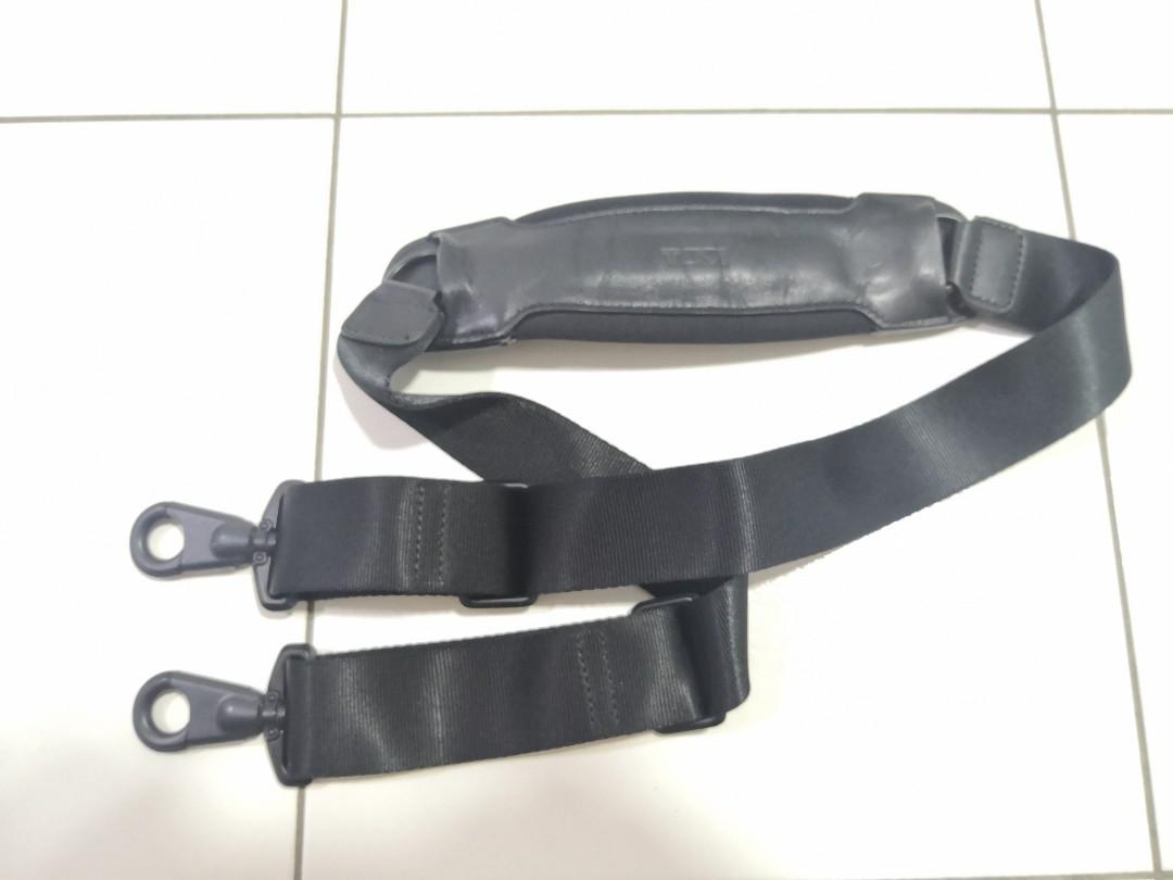 Tumi shoulder strap best sale pad