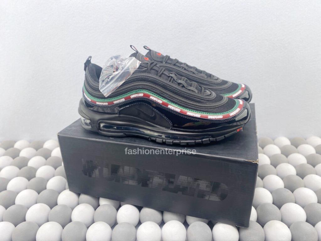Undefeated store 97 black