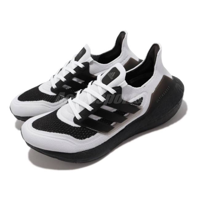 💯 Ultraboost 21 'Oreo' 💯|Last size, Men's Fashion, Footwear, Sneakers on  Carousell