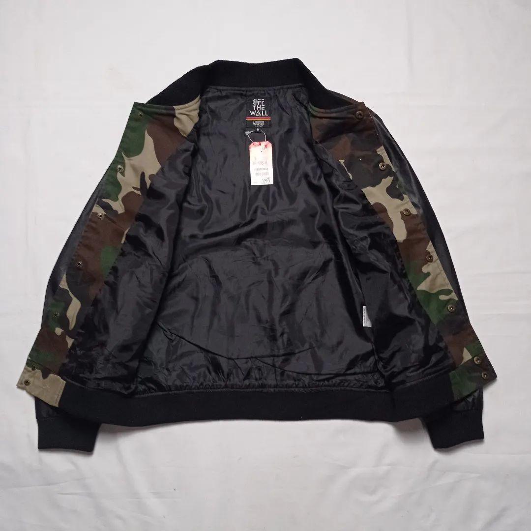 Vans camo 2024 varsity jacket