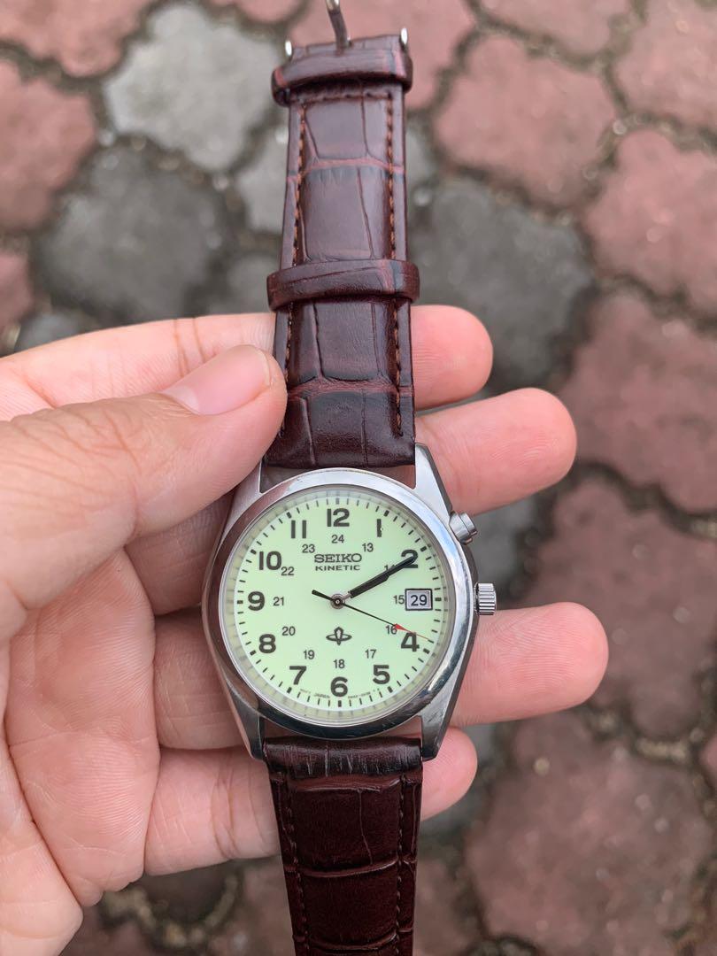VINTAGE SEIKO KINETIC 5M42-0D30 Military Style Watch Glow in Dark Dial &  Glass Back VGC, Men's Fashion, Watches & Accessories, Watches on Carousell