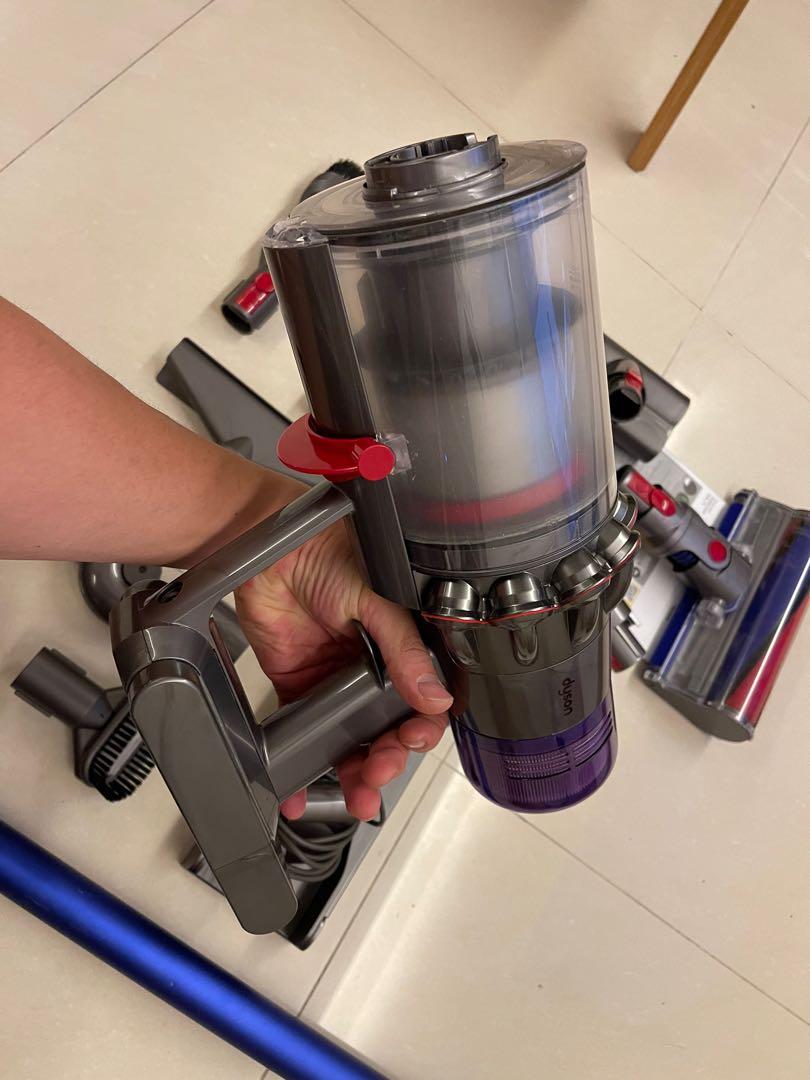(With warranty) Dyson v11 absolute vacuum cleaner absolute, TV & Home Appliances, Vacuum Cleaner