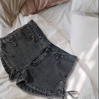 (Category: ) located in . Submitted by shopflea (Listing ID 1153068406, Image 1). Description: .