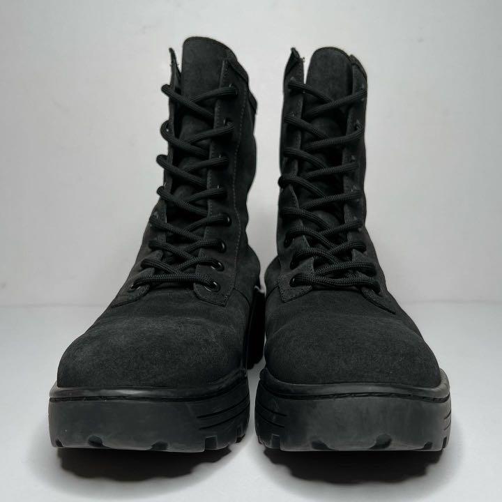 Thick suede store combat boot yeezy