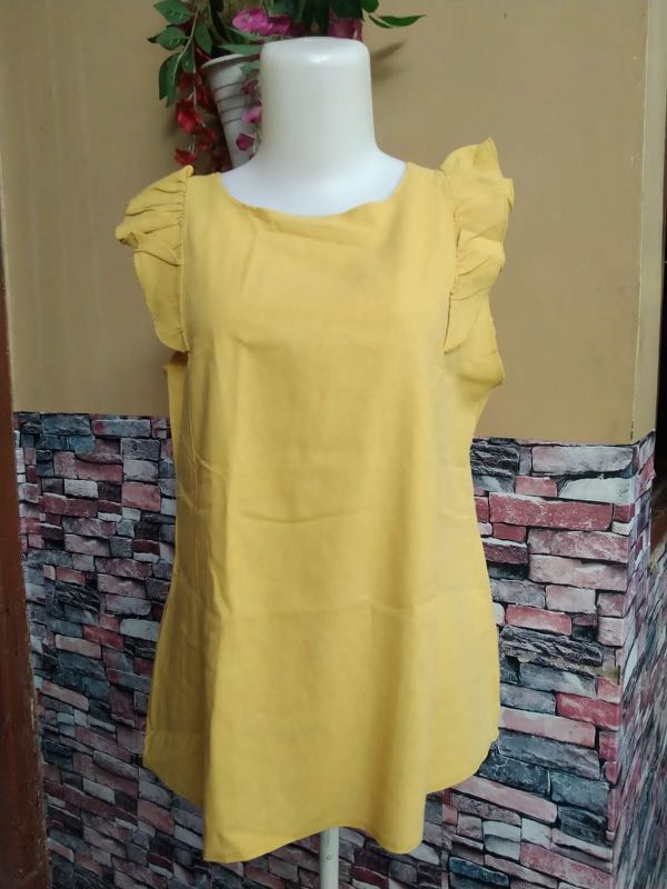 Yellow shirt, Fesyen Wanita, Pakaian 