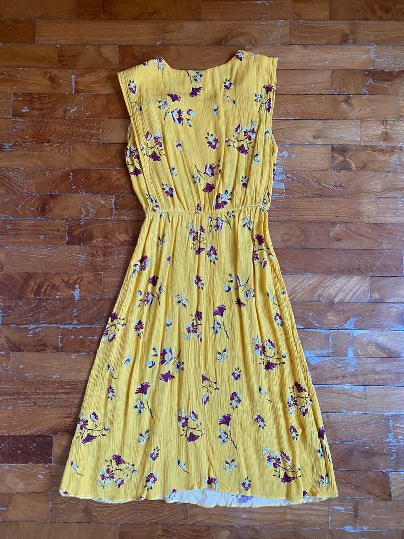 Zalora best sale yellow dress