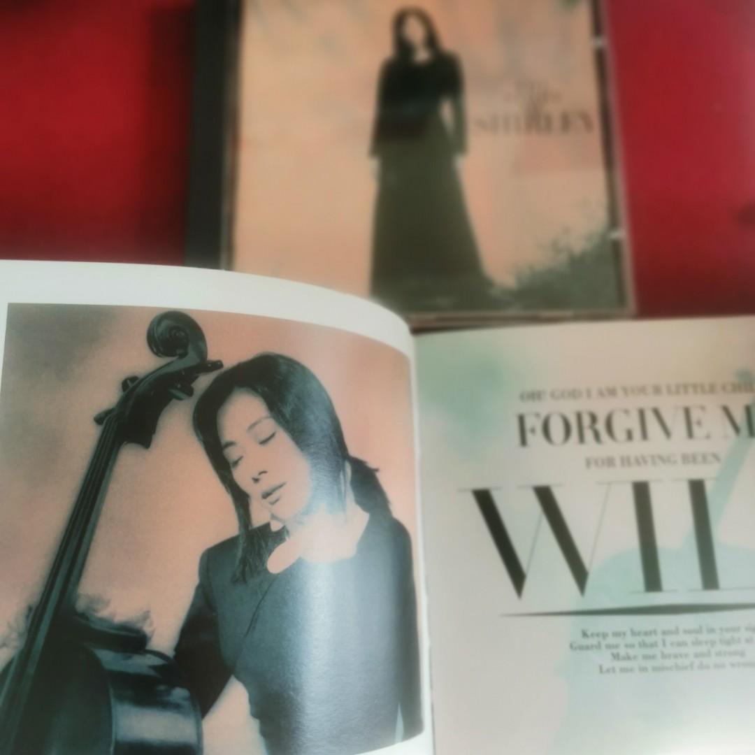 關淑怡Shirley Kwan – The Story Of Shirley 真假情話專輯CD +畫冊本