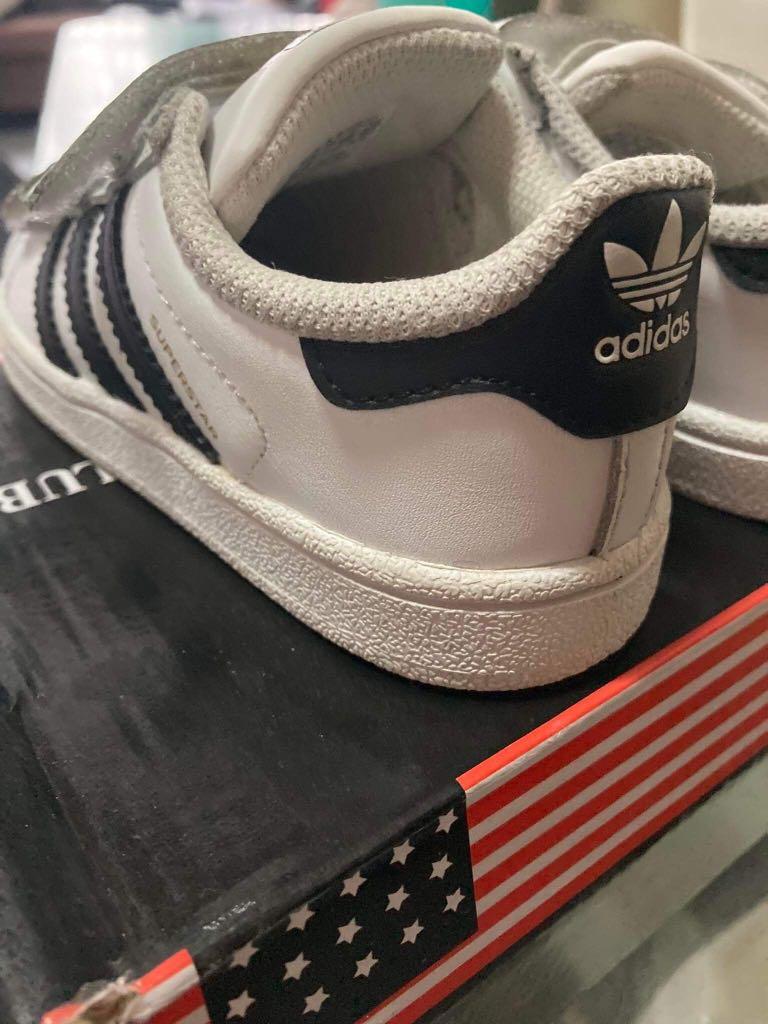ADIDAS All Star (Category: Babies & Kids Fashion) located in Las Pinas. Submitted by cadeefly (Listing ID 1153167700, Image 3). Description: RFS: Decluttering -not overly used nakaliitan na lang due to pandemic -get niyo na ORIGINAL 🔈💯 -bought in Glorietta (no box natapon ko na) -pwede tawad basta kaya.