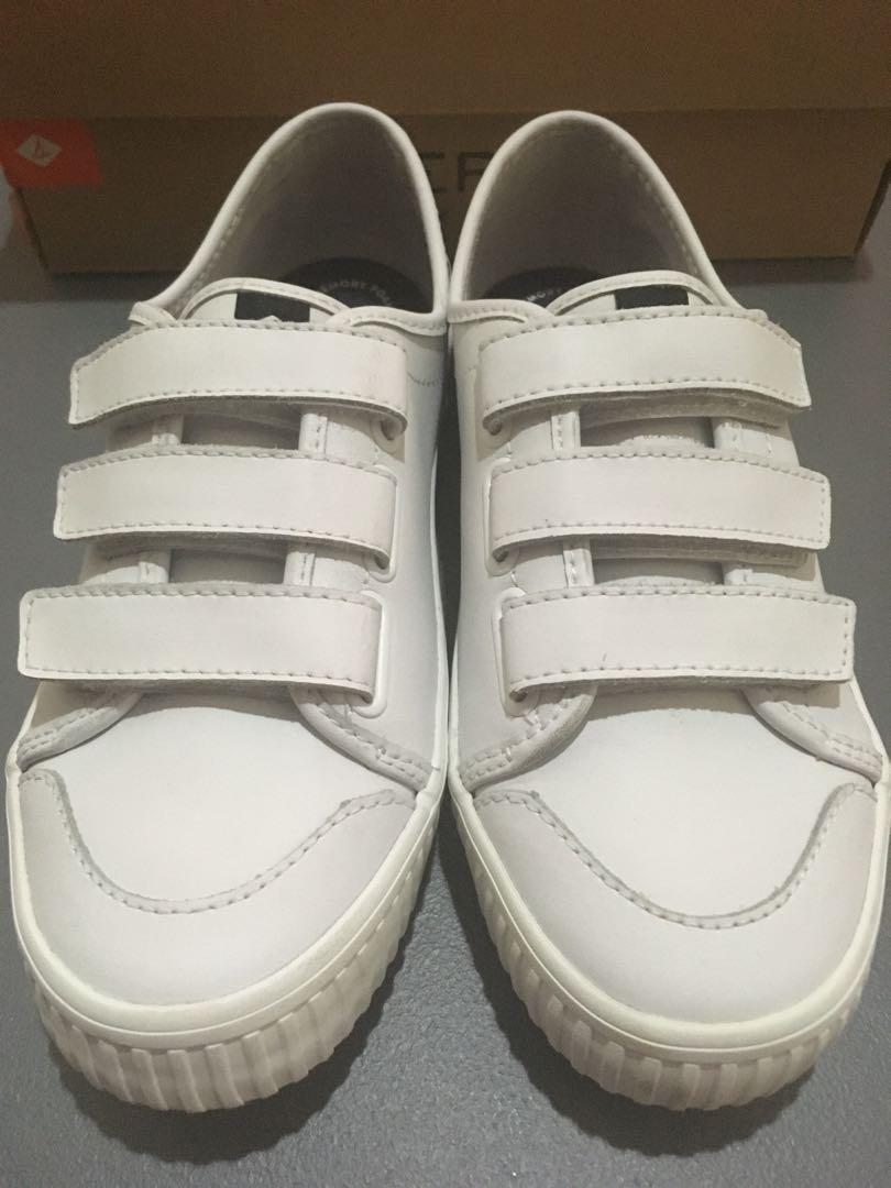 Sperry strap outlet shoes