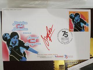 Autographed postal stamp Bong Coo