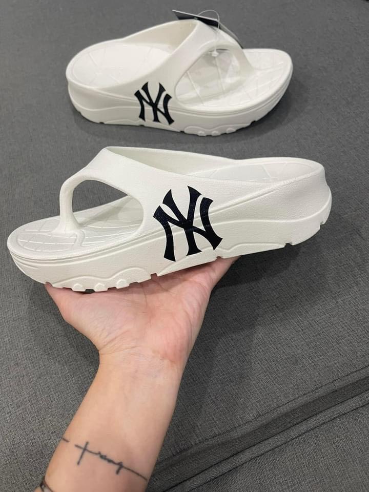 CHUNKY Slider Flip Flop NEW YORK YANKEES MLB