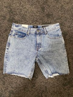 (Category: ) located in . Submitted by xfiestore (Listing ID 1153224974, Image 1). Description: .