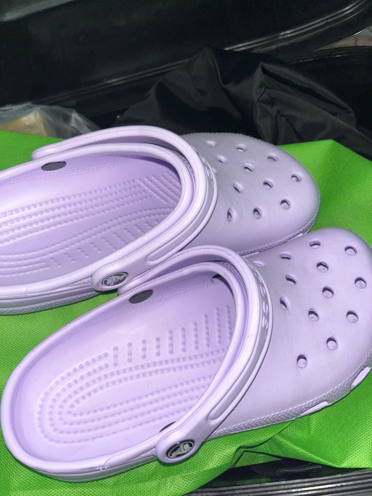 CROCS lilac, Women's Fashion, Footwear, Sandals on Carousell