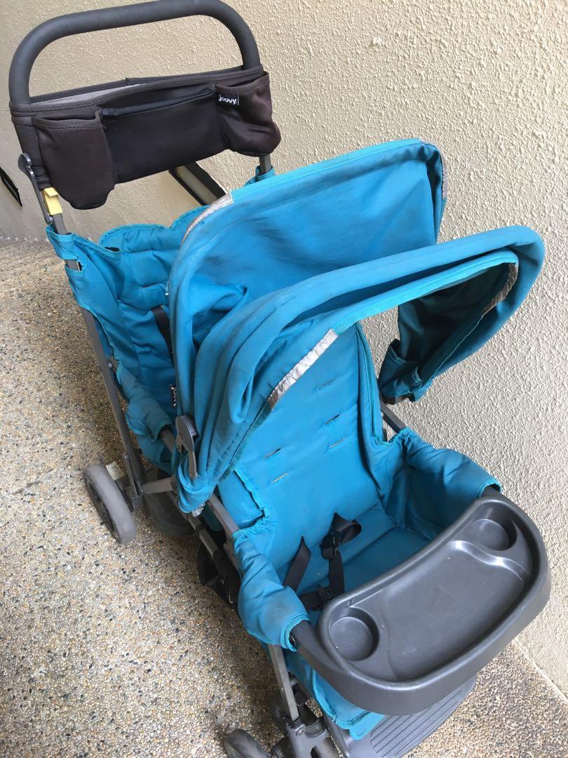 Double Stroller Ultralight Joovy with 2nd seat removable to Stand on