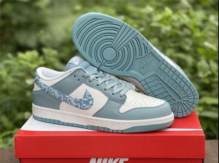 (Category: ) located in . Submitted by sneakersmuseum (Listing ID 1153322120, Image 1). Description: .
