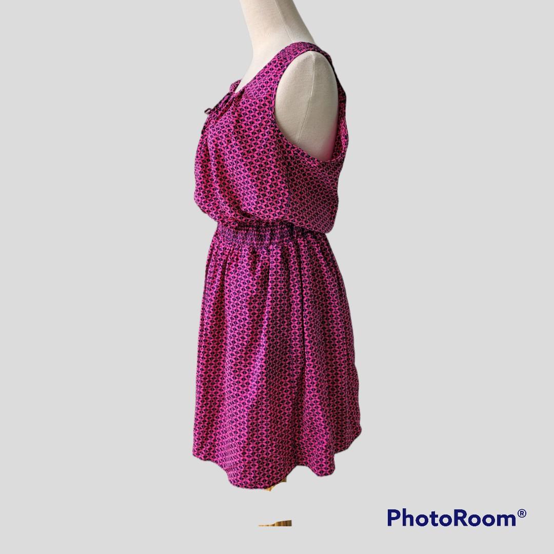 Pink gap dress sales