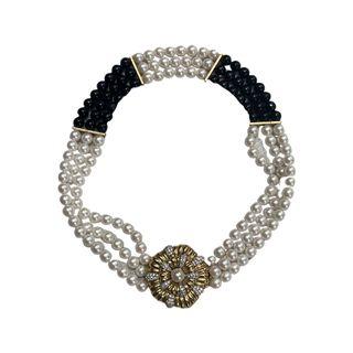 GIVENCHY vintage pearl necklace