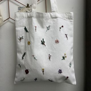 (Category: ) located in . Submitted by EmbroiderWithE (Listing ID 1153268836, Image 1). Description: .