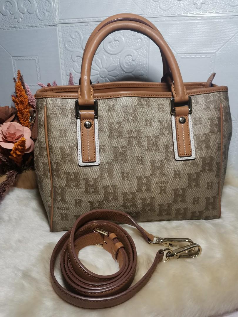 Hazzys Monogram Two-Way Doctor's Bag (Category: Luxury Bags & Wallets) located in Pateros City. Submitted by chic_barn (Listing ID 1153356137, Image 1). Description: HAZZYS MONOGRAM✨✨✨ Small size. Handy and pretty in actual😍😍😍.
